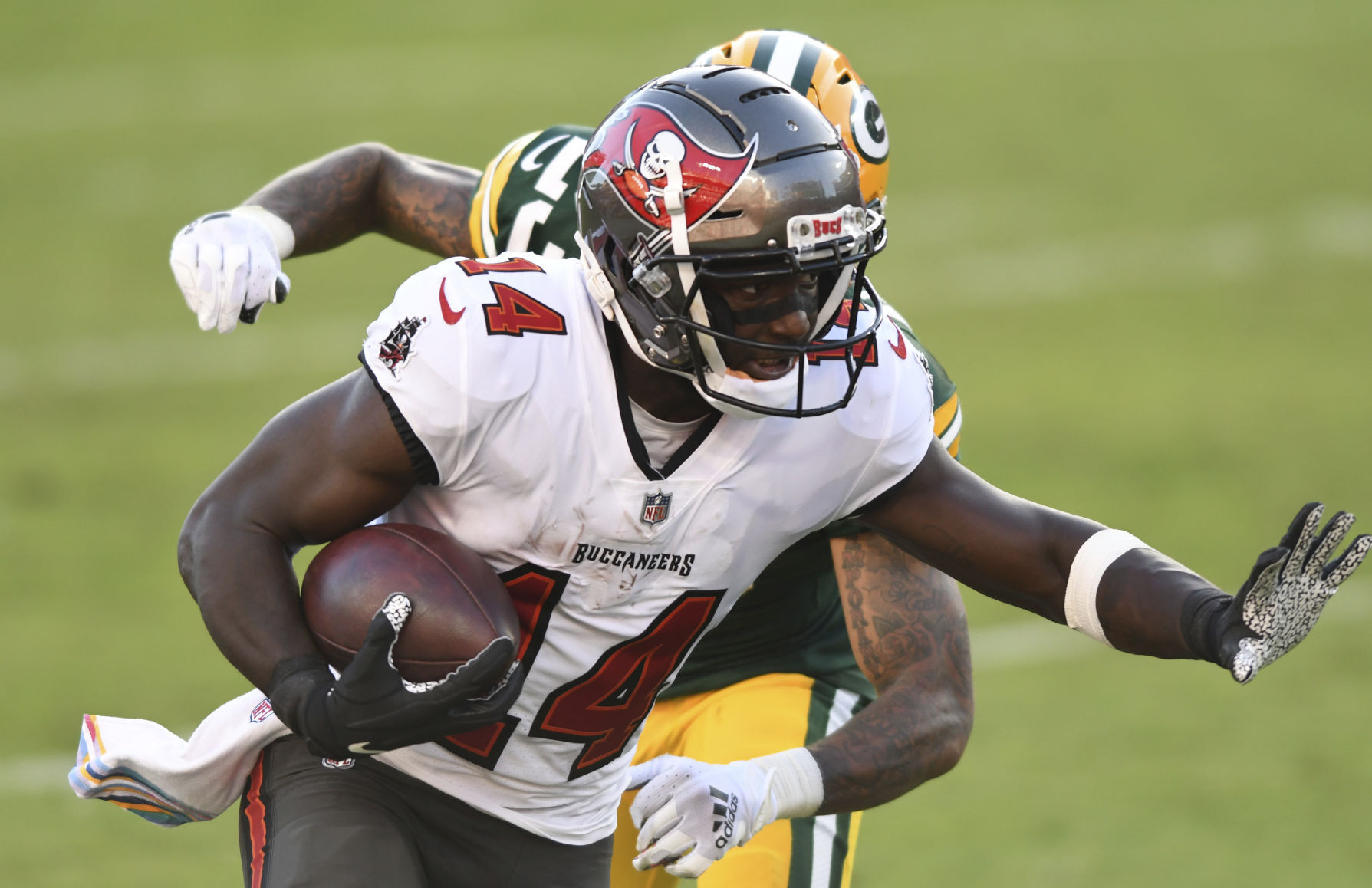 Buccaneers 38, Packers 10